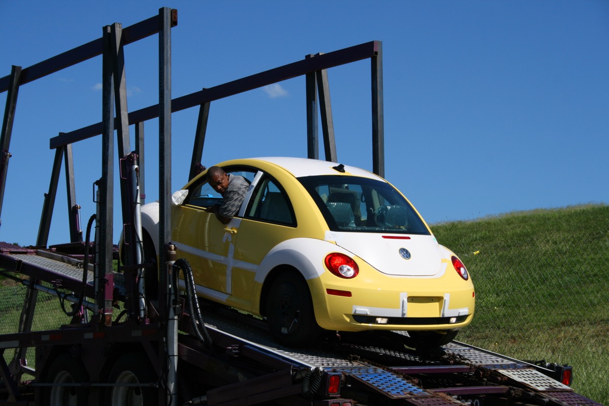 Dealer to dealer auto transport how car dealerships ship inventory